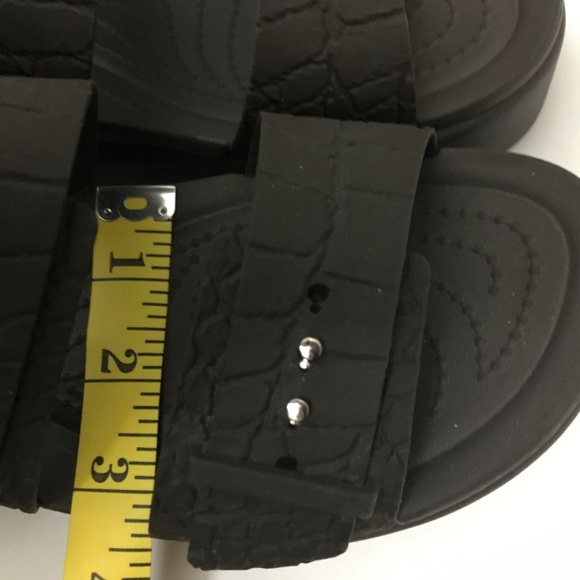 Crocs Women’s Platform Sandals Brown Color Size 9 - Picture 13 of 15